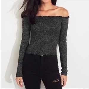 NWT Hollister smocked off shoulder long sleeve
